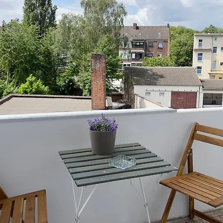 Big With Parking, 30 Min To Duesseldorf * Duisburg