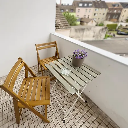 Big With Parking, 30 Min To Duesseldorf Apartment *