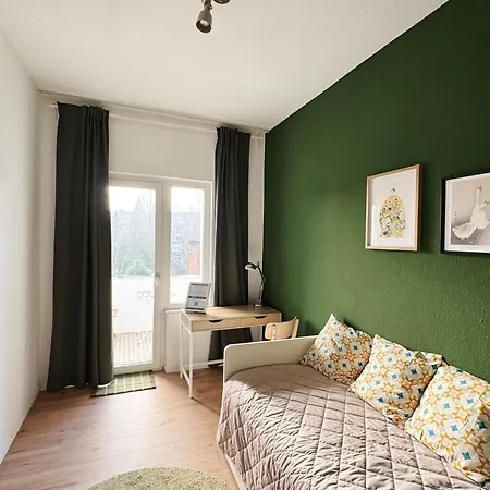 Big With Parking, 30 Min To Duesseldorf * Duisburg