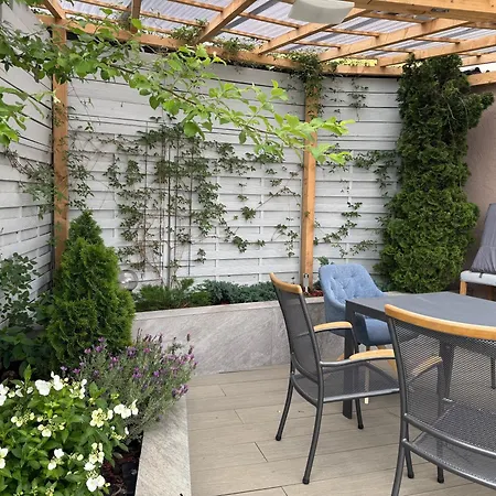 Big With Parking, 30 Min To Duesseldorf Apartment